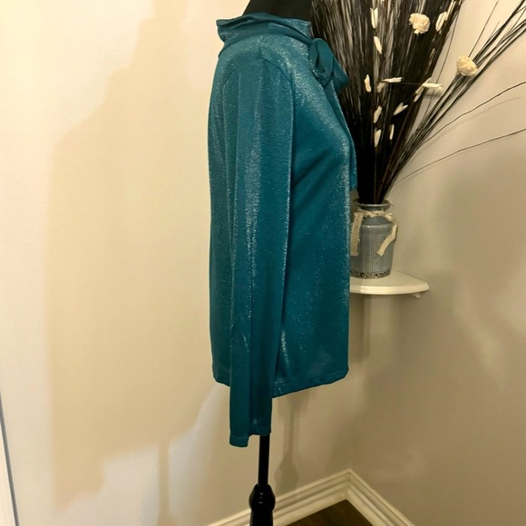 NWT New Directions women Medium long sleeve button down blouse - Picture 3 of 11